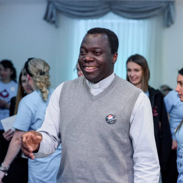 VLČ. DR. ODILON SINGBO: ZADIVLJEN SAM HUMANITARNIM RADOM FRA ĐOKE RADOŠA